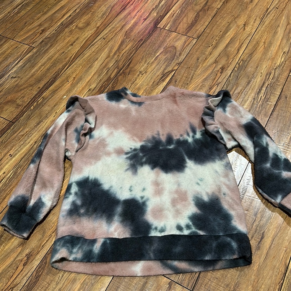 Good Girl soft tie dyed pullover sweatshirt style